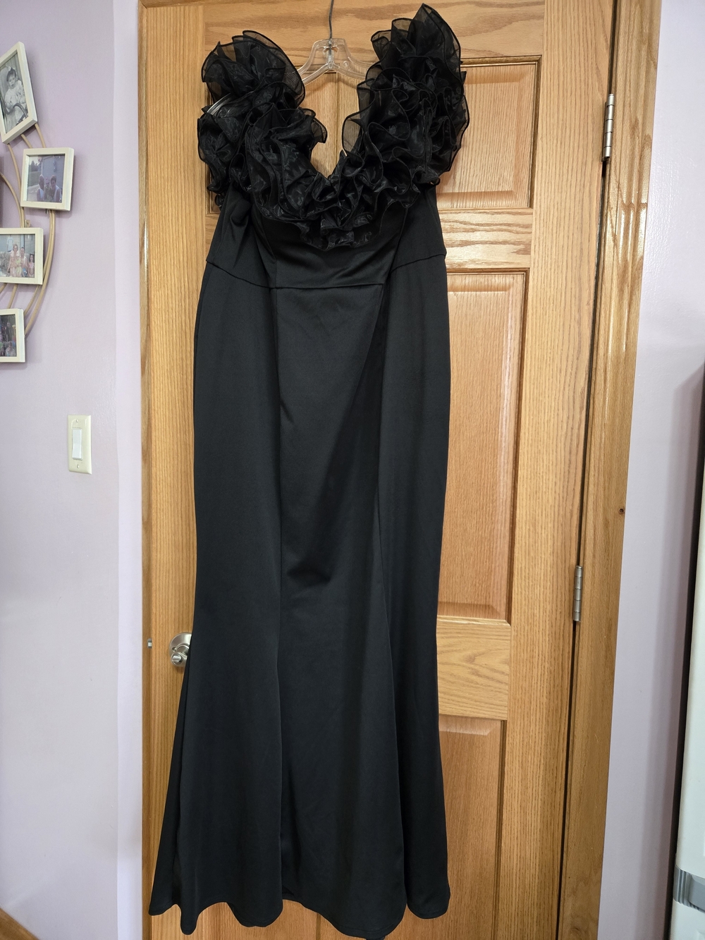 Elegant Black Ruffle-Detail Evening Dress